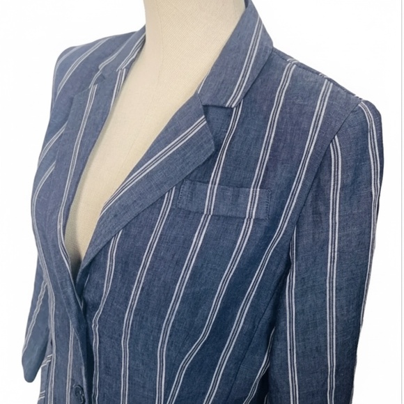 CAbi Nautical Classic Fit Striped Linen Blazer - Picture 3 of 4
